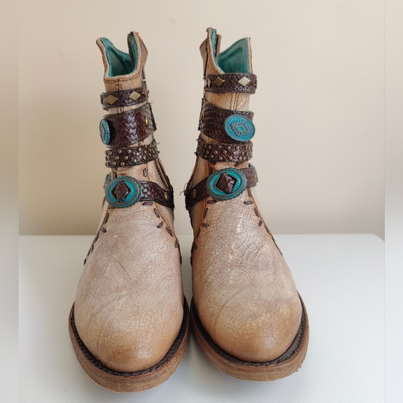 Corral Women's Harnessed Ankle Boot Bone Size 6 NWOT - Picture 4 of 8